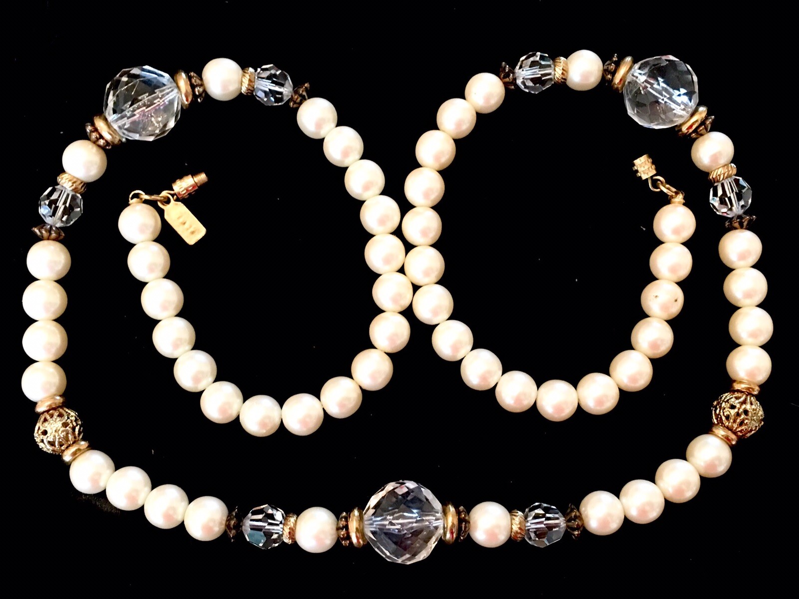 NWOT ~ 1928 Faux Pearl, Crystal & Lucite Bead 25” Long Necklace