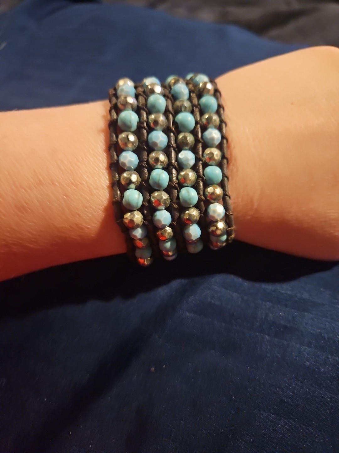 Turquoise Silver Bracelet Beaded Yik Fung Snap Closure Wide Cuff Faux Leather 9″
