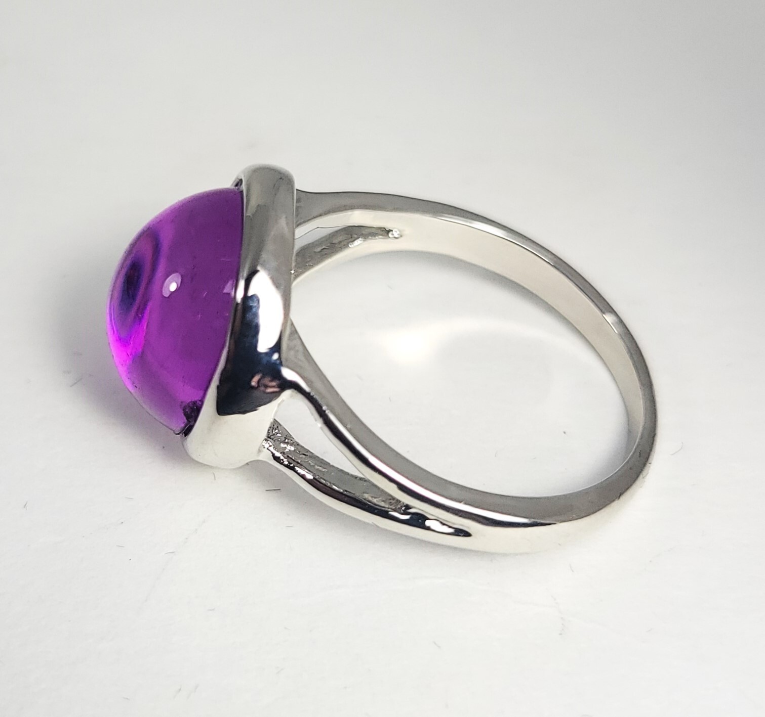 Awesome Bright Purple Sphere Crystal Ball Ring Silver Plated Synthetic Crystal