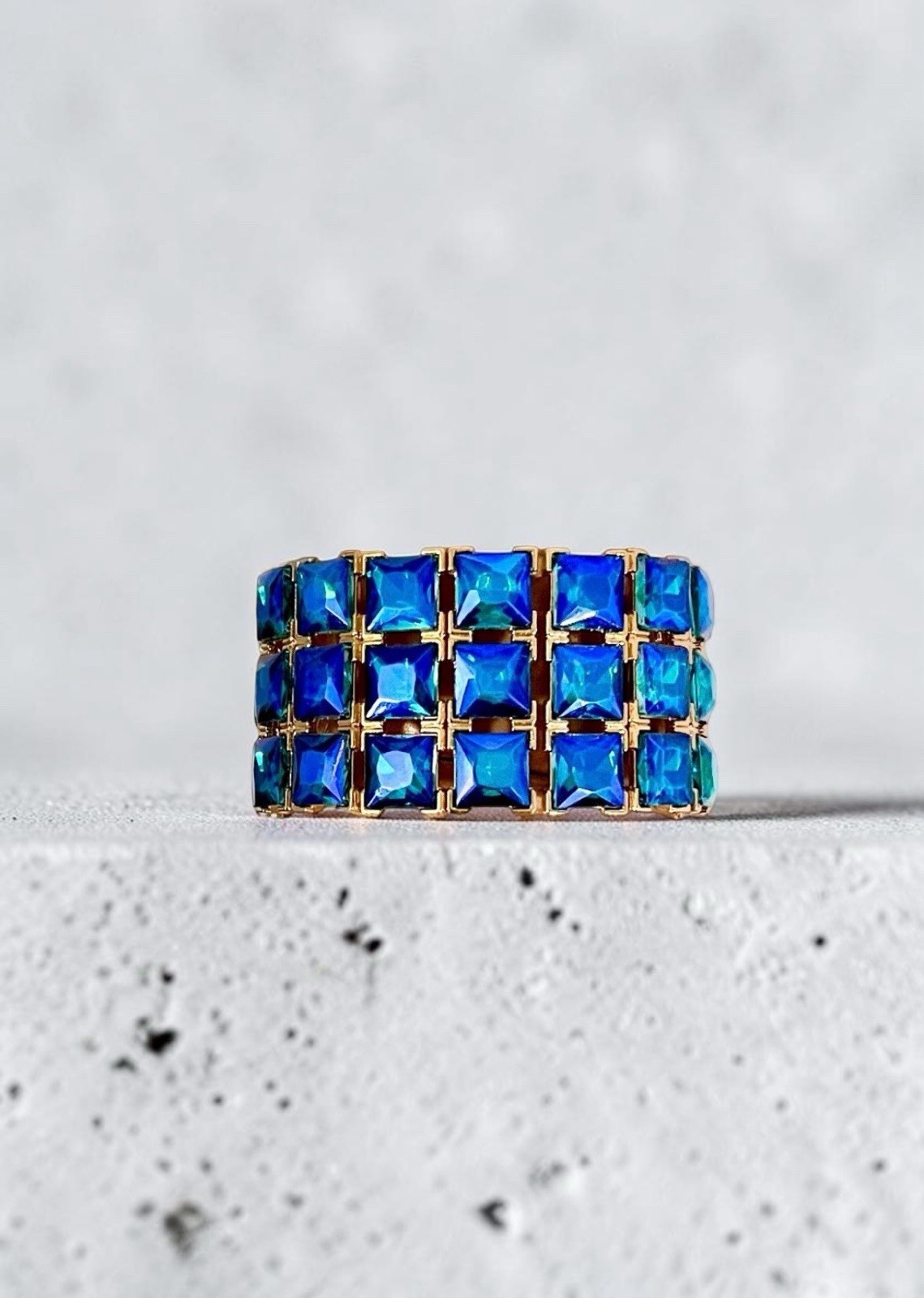 1.3/8 W Iridescent Royal Blue Stretchable Evening Bracelet Costume Jewelry
