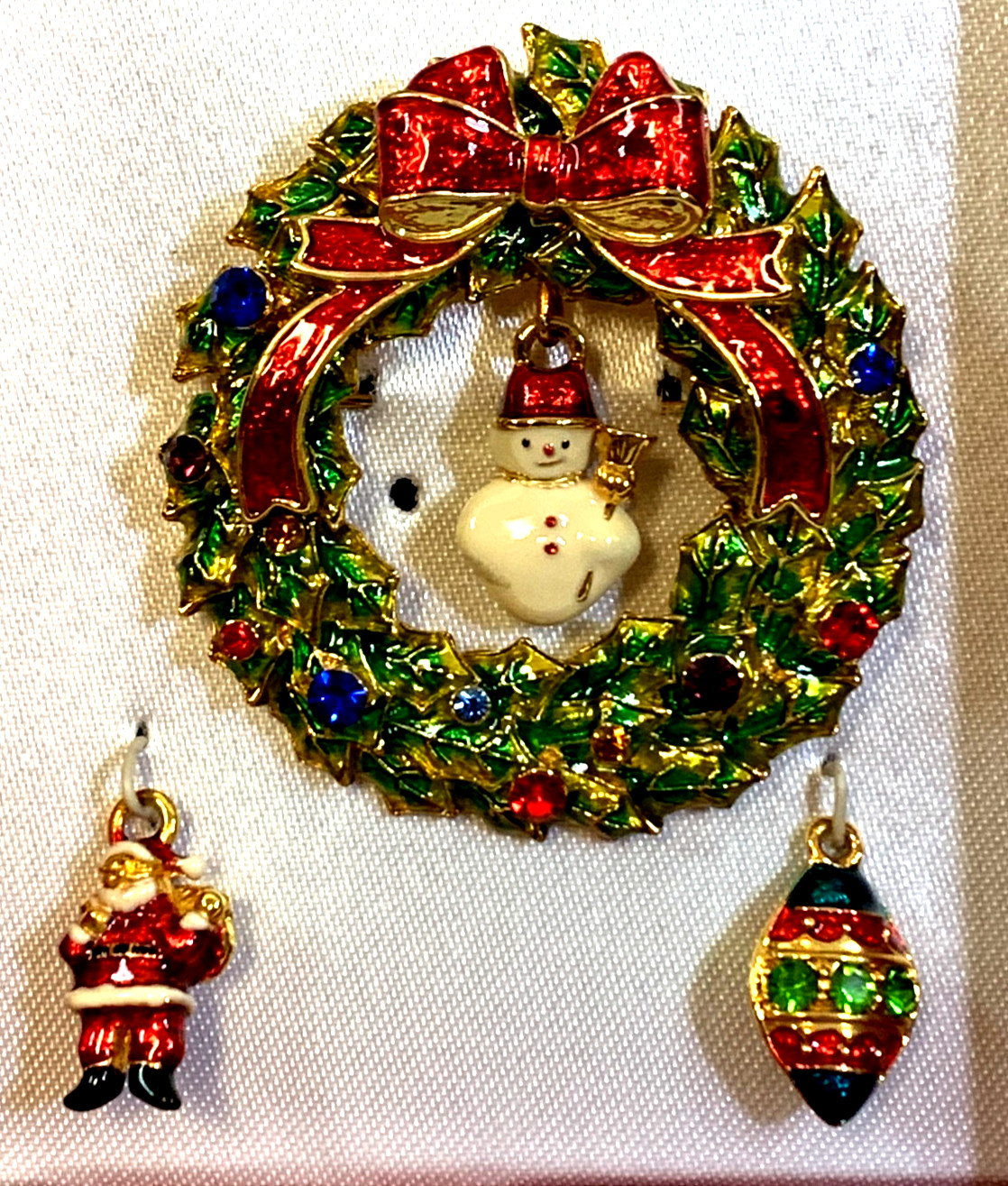 CHRISTOPHER RADKO Christmas Wreath Brooch Pin w/Three Interchangeable Charms