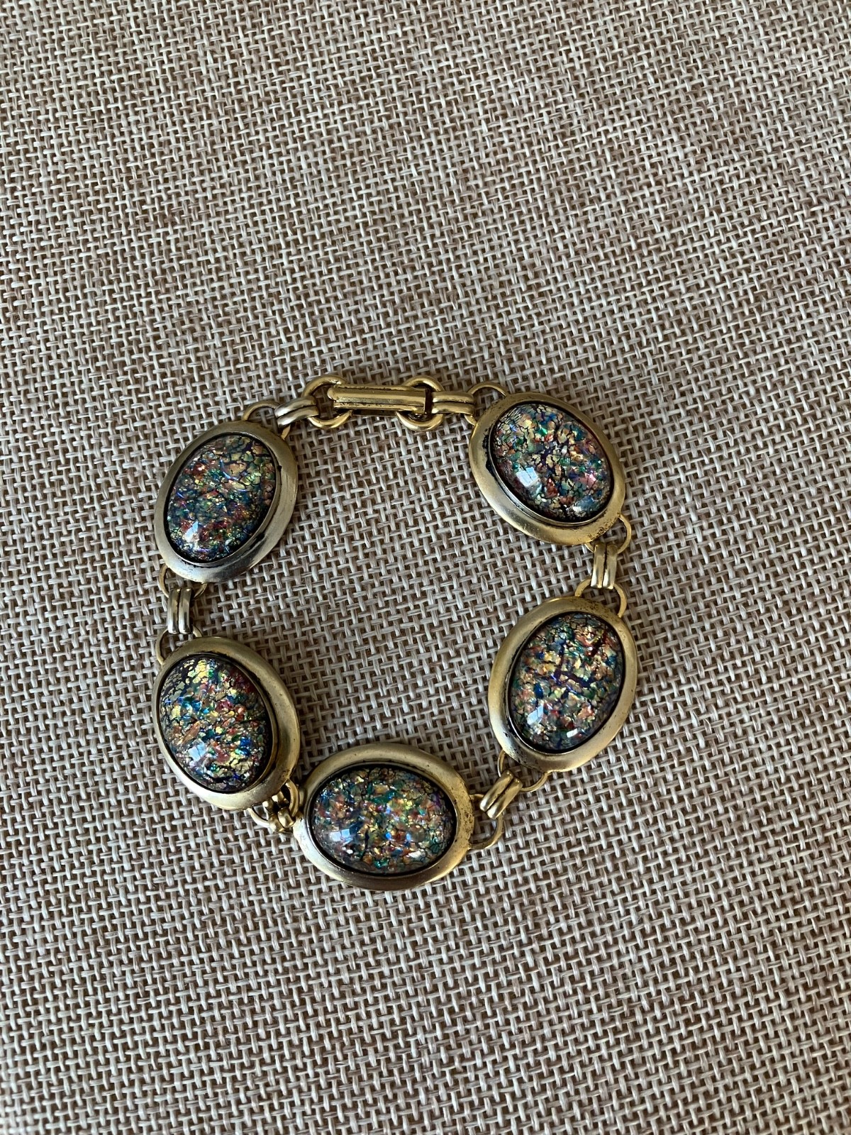 Vintage Faux Opal Opalescent Venetian Fire Foil Glass Gold Tone Link Bracelet
