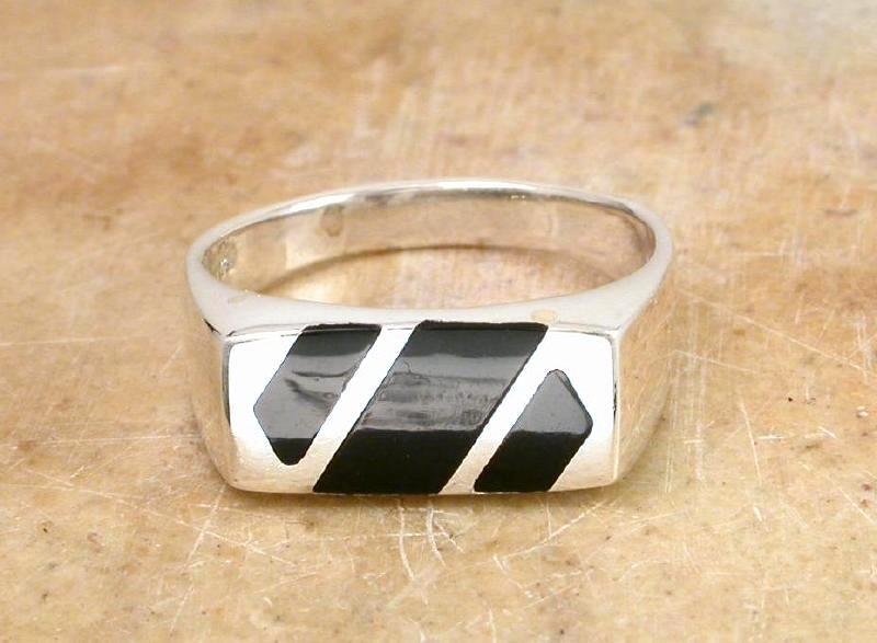 MENS .925 STERLING SILVER REAL ONYX INLAY RING size 7 style# r0784