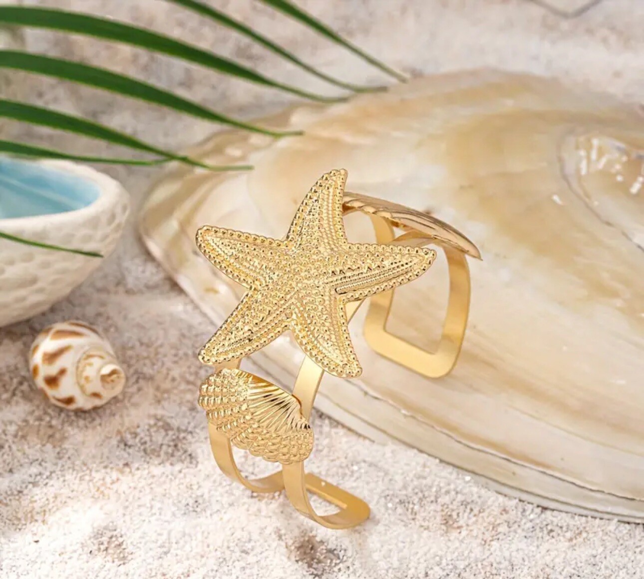 Bohemian Style Starfish & Shell Charm Open Cuff Bracelet Golden BNWTs