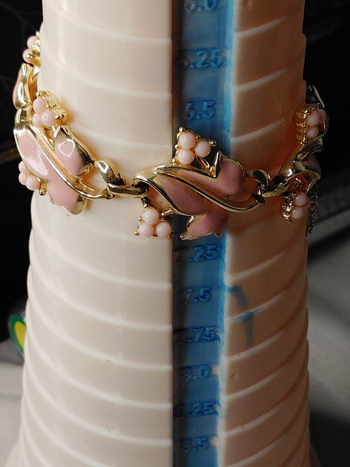 Vintage Coro Pink Enamel Tulip Flower Link Bracelet Gold Tone Signed 7.25″