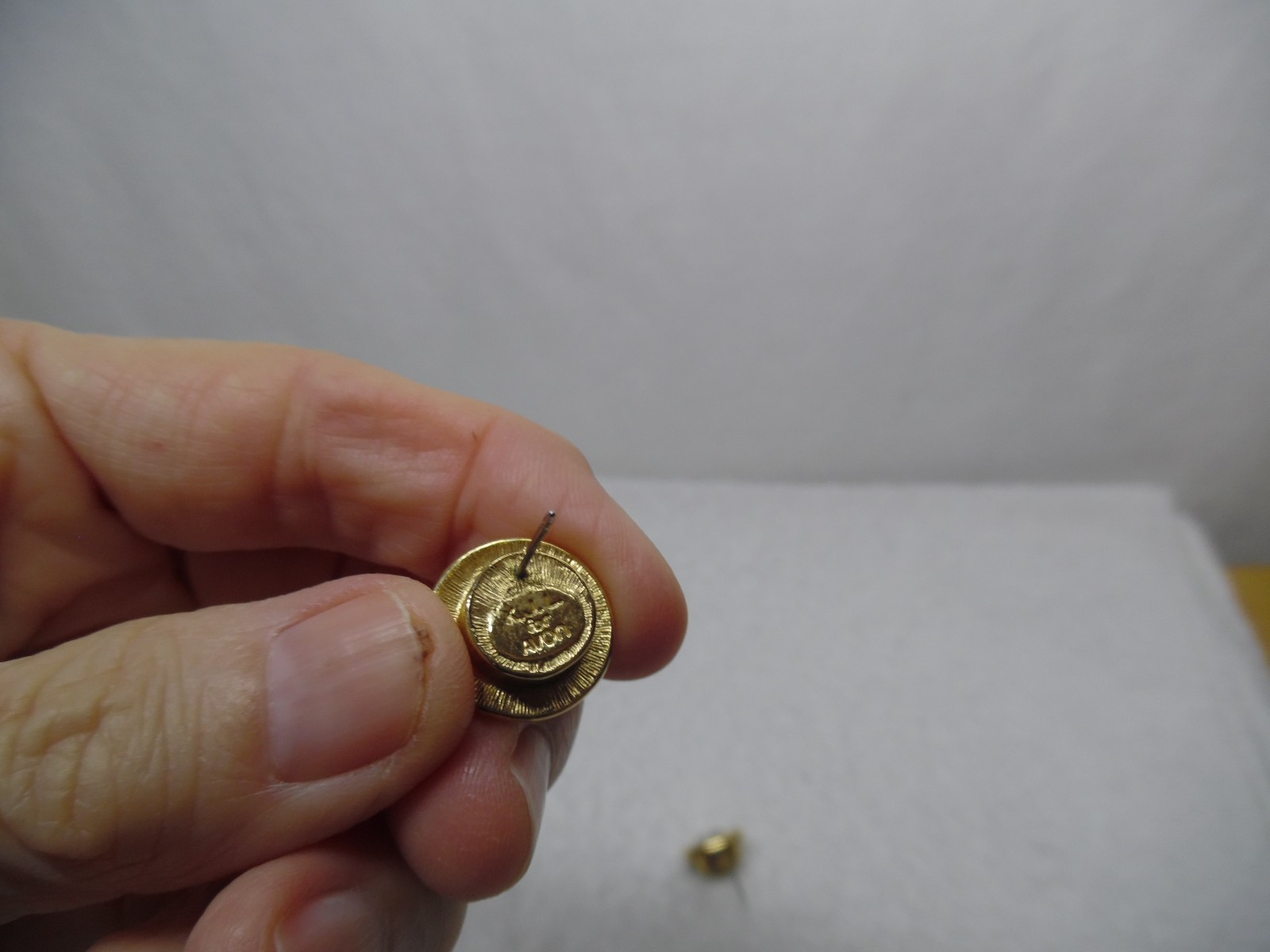 VTG. KJL AVON GOLD TONE , RHINESTONE EARRINGS, PIERCED EARS, POSTS, NO BACKS ,