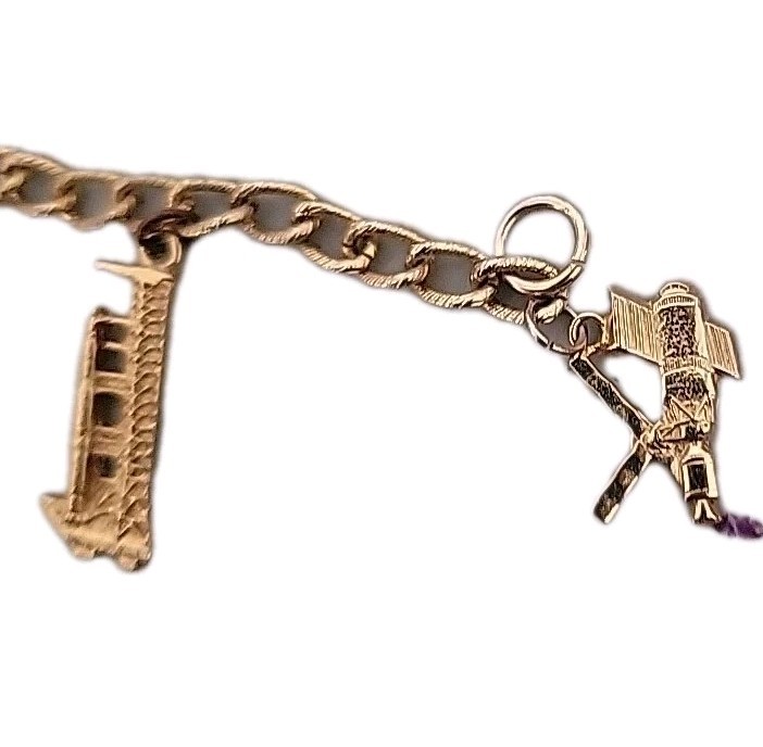 Vintage 1968 Kennedy Space Center 5 Charm Bracelet Very Good Shape!