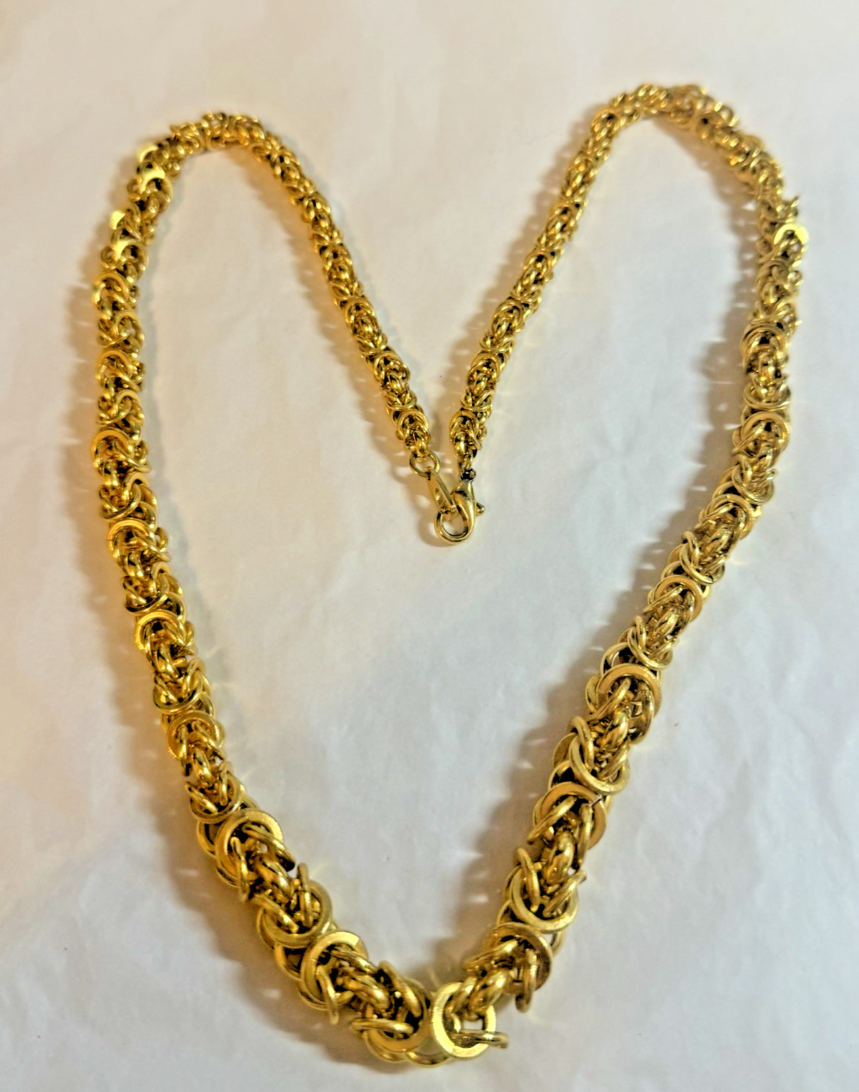 VTG Heavy Goldtone Byzantine Link Necklace – Graduated Sizing 22″ 86g No Marks
