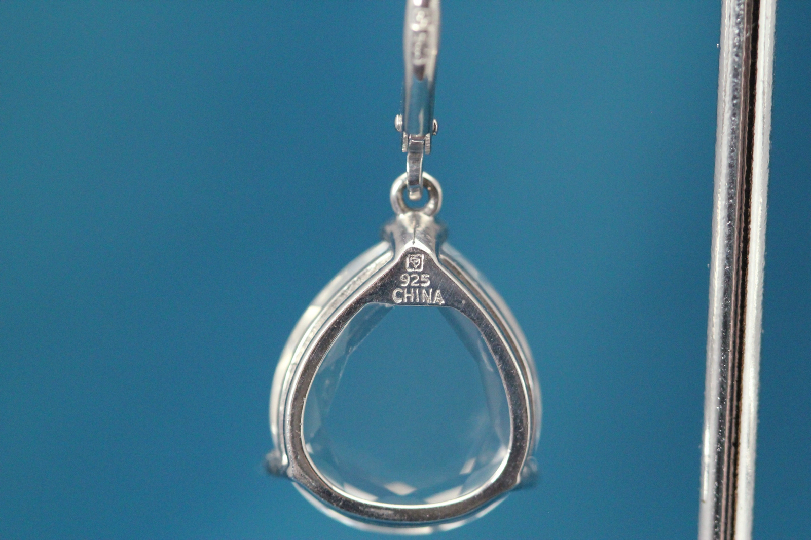 925 Sterling Silver Tear Drop Clear Stone Dangle Earrings 7.3 Grams (EAR5446)