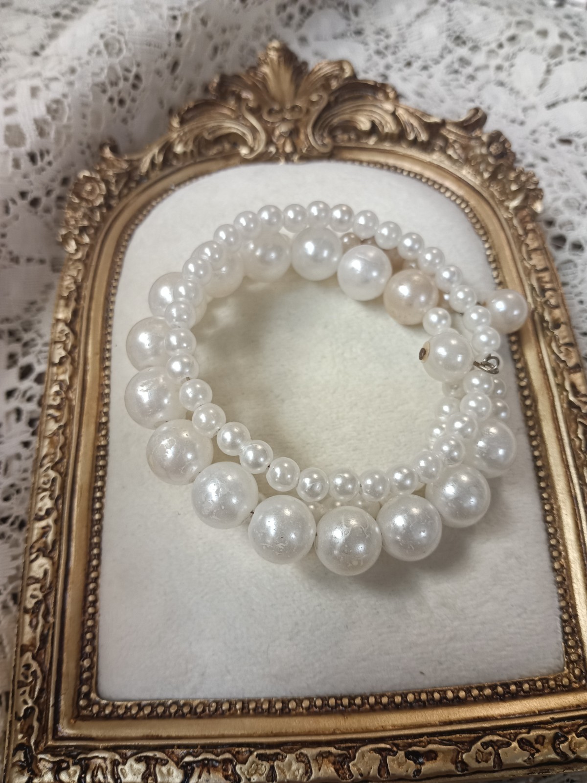 White Imitation Pearl Multi Strand Beaded Stretch Bracelet, Dangle Charm, 7 in