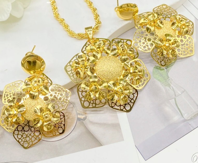 45cm African Dubai 18K Gold Plated Flowers Wedding Earrings Pendant Necklace Set