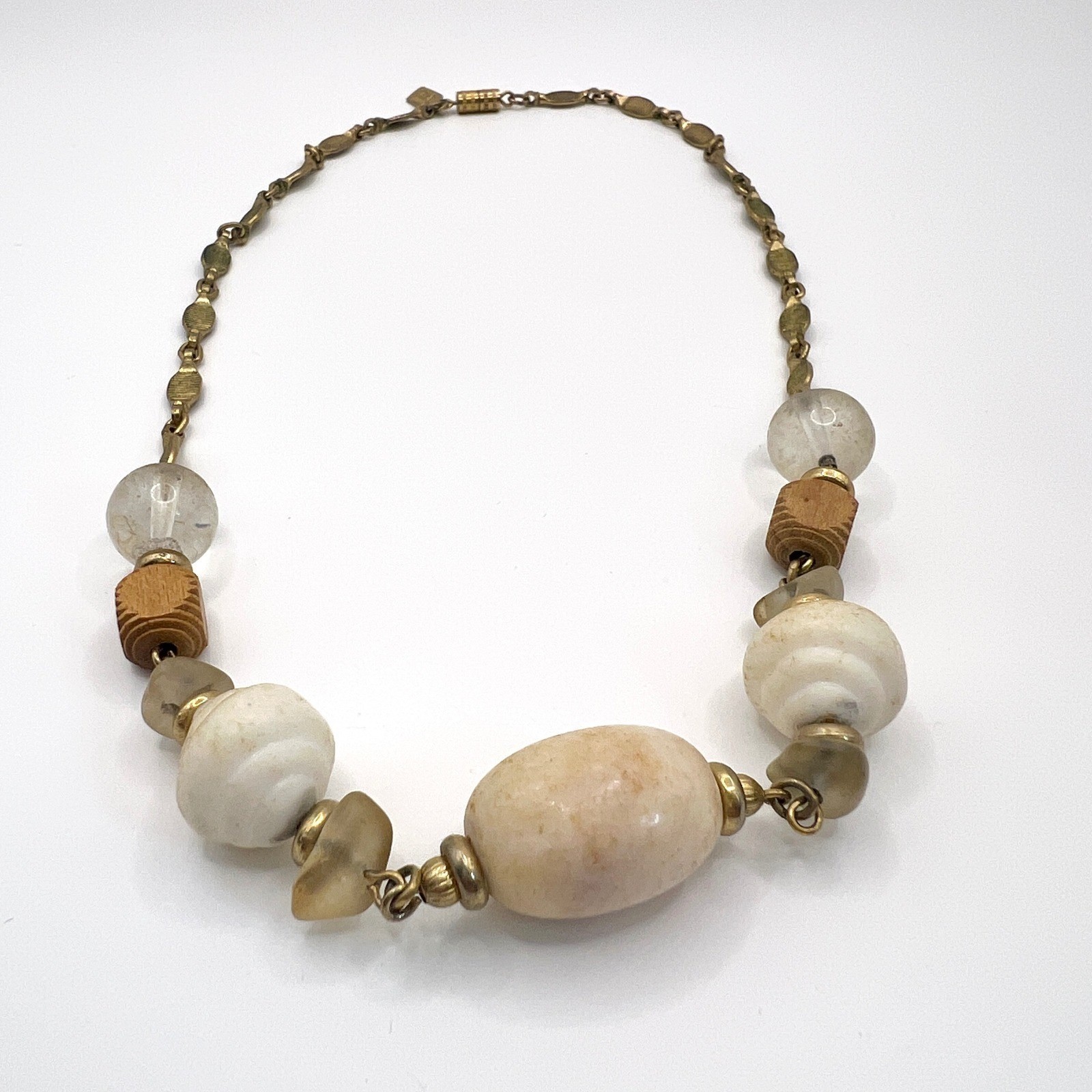 1928 Jewelry Co Mixed Media Stone Wood Glass Bead Gold Tone Necklace 16 Inch
