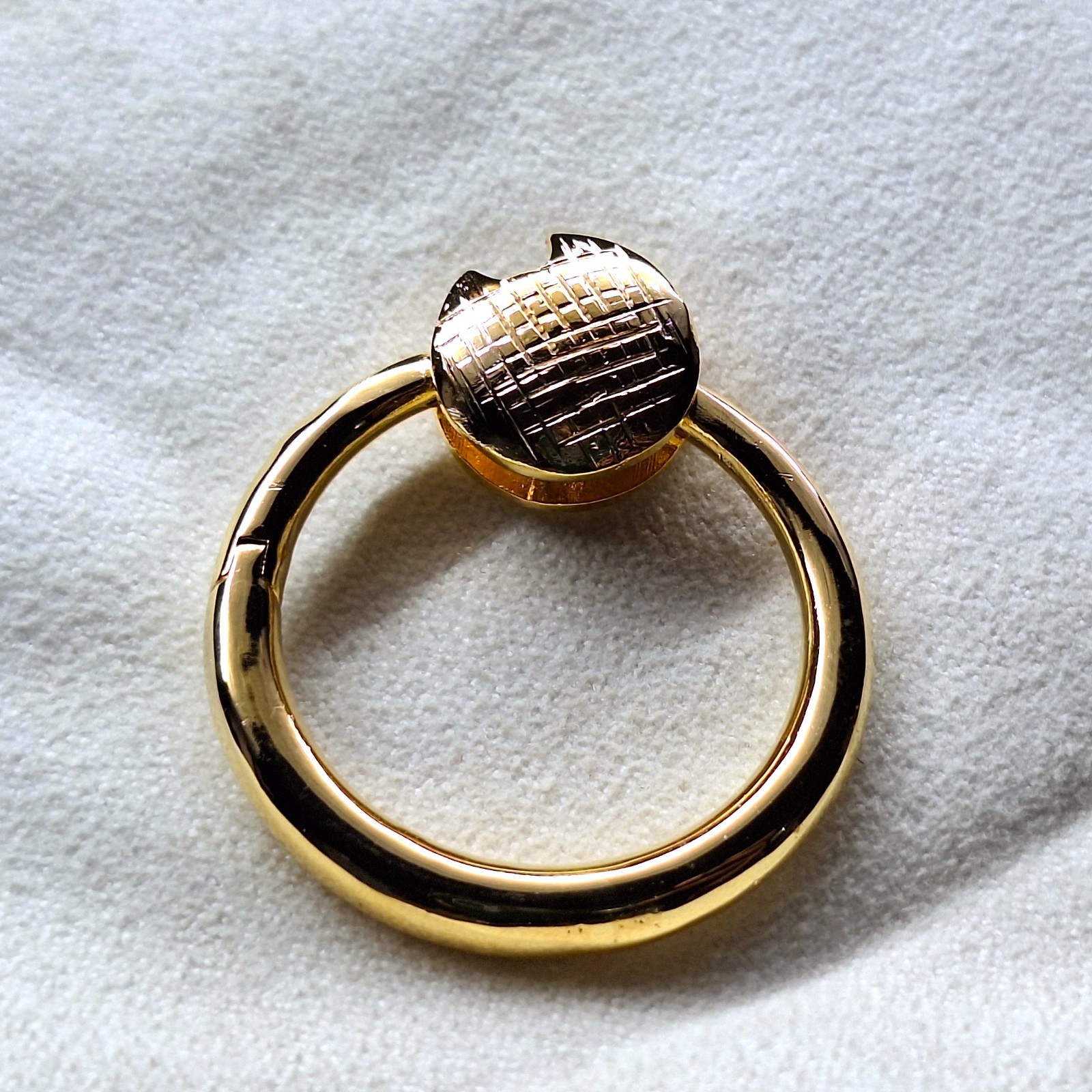 Hand textured Gold plated Brass Metal Fashion Jewelry for gift