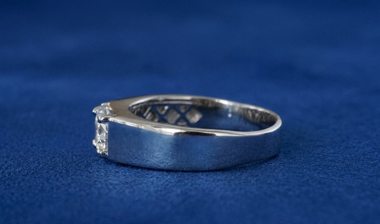 Men’s Round Moissanite Solitaire Ring, 925 Sterling Silver Engagement Band