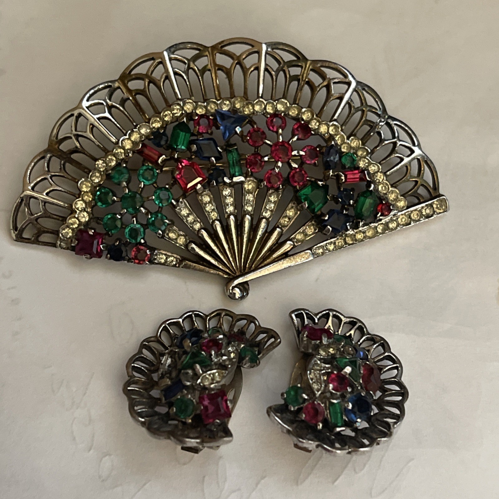 Trifari Fan-Shaped Rhinestone Brooch Pin with matching earrings