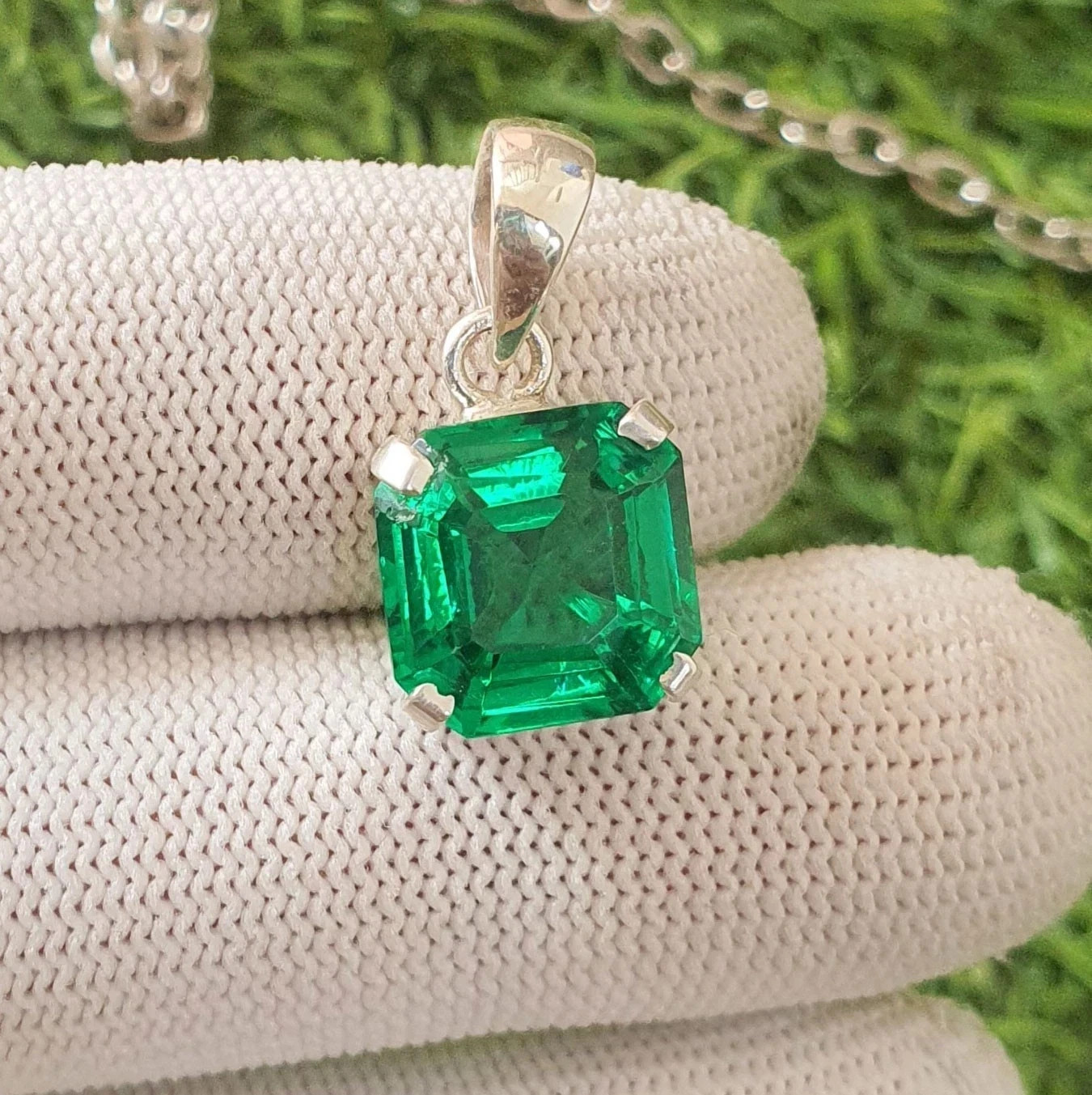 20.20 Ct Natural Emerald 925 Silver Square Pendant Gorgeous Gemstone with chain
