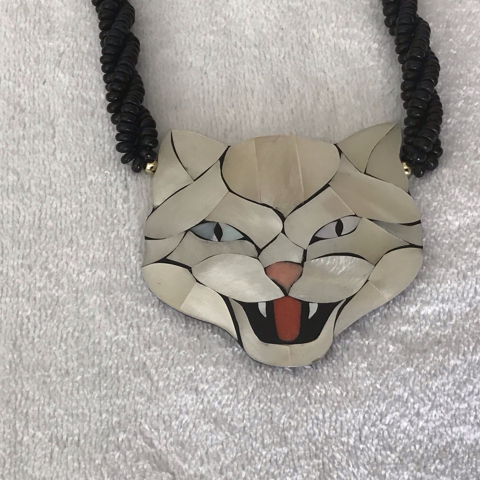 Cat Face Shell Inlay Necklace – Mosaic Kitty 3”