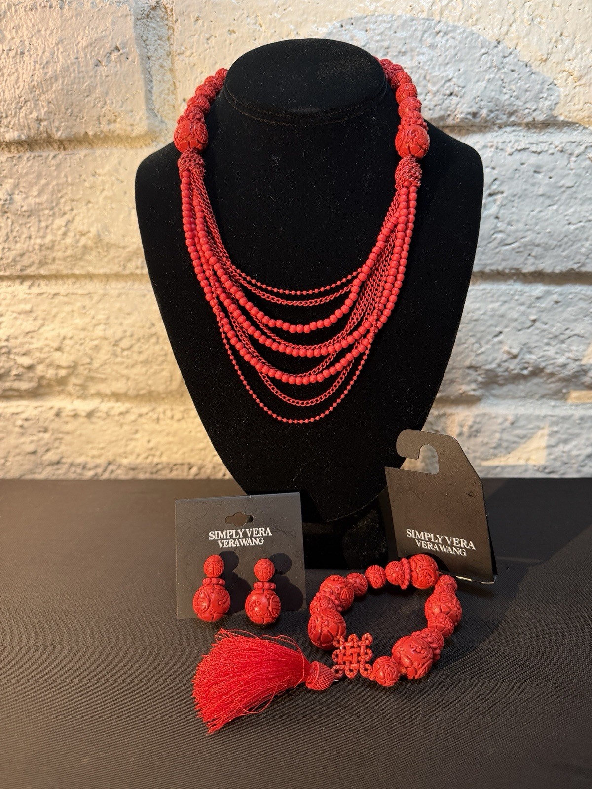 Simply Vera Wang Vintage-Inspired Statement Necklace Bracelet Earrings Set READ