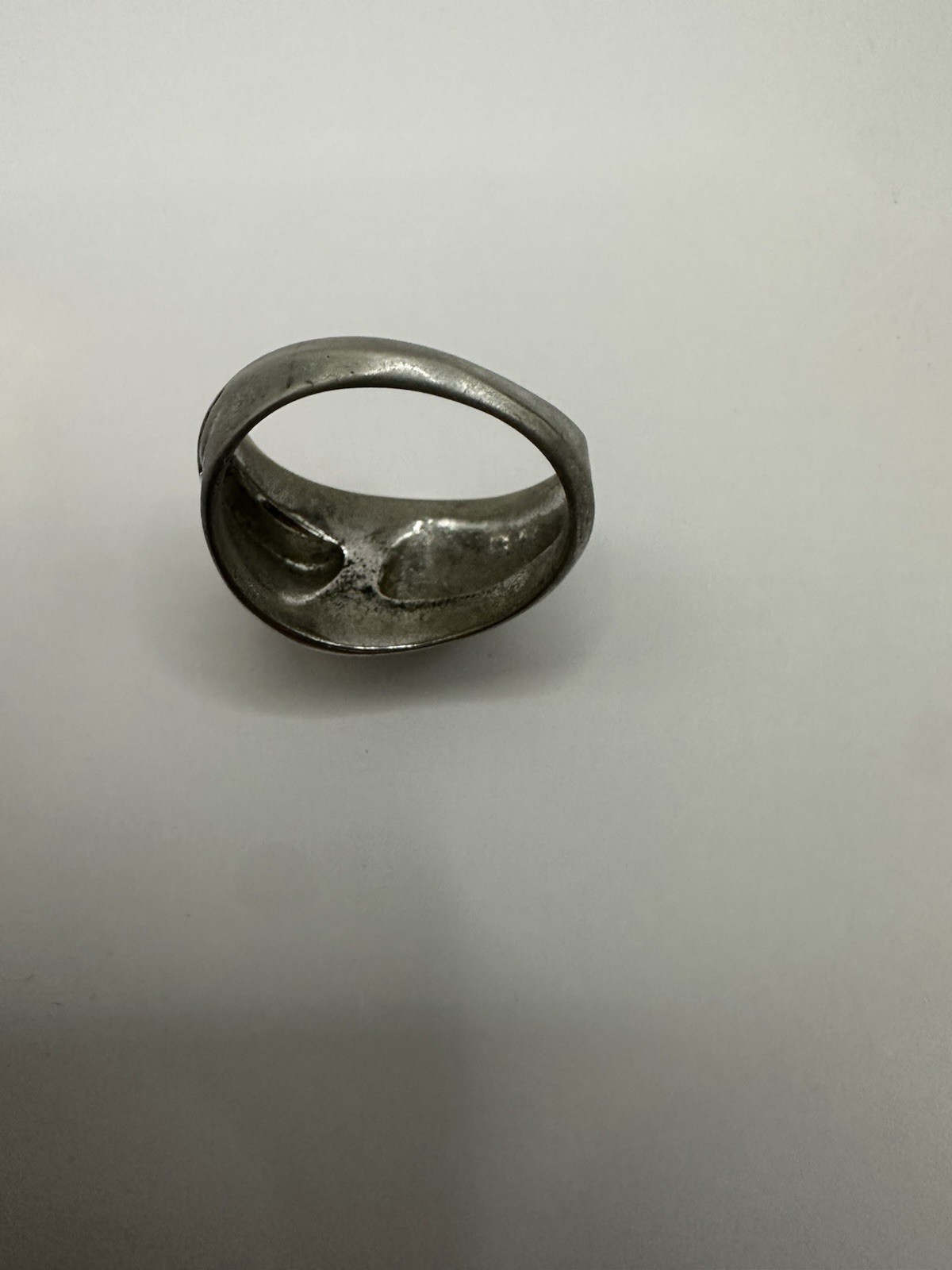 Vintage southwestern style silver ring with turquoise and coral. Size 11