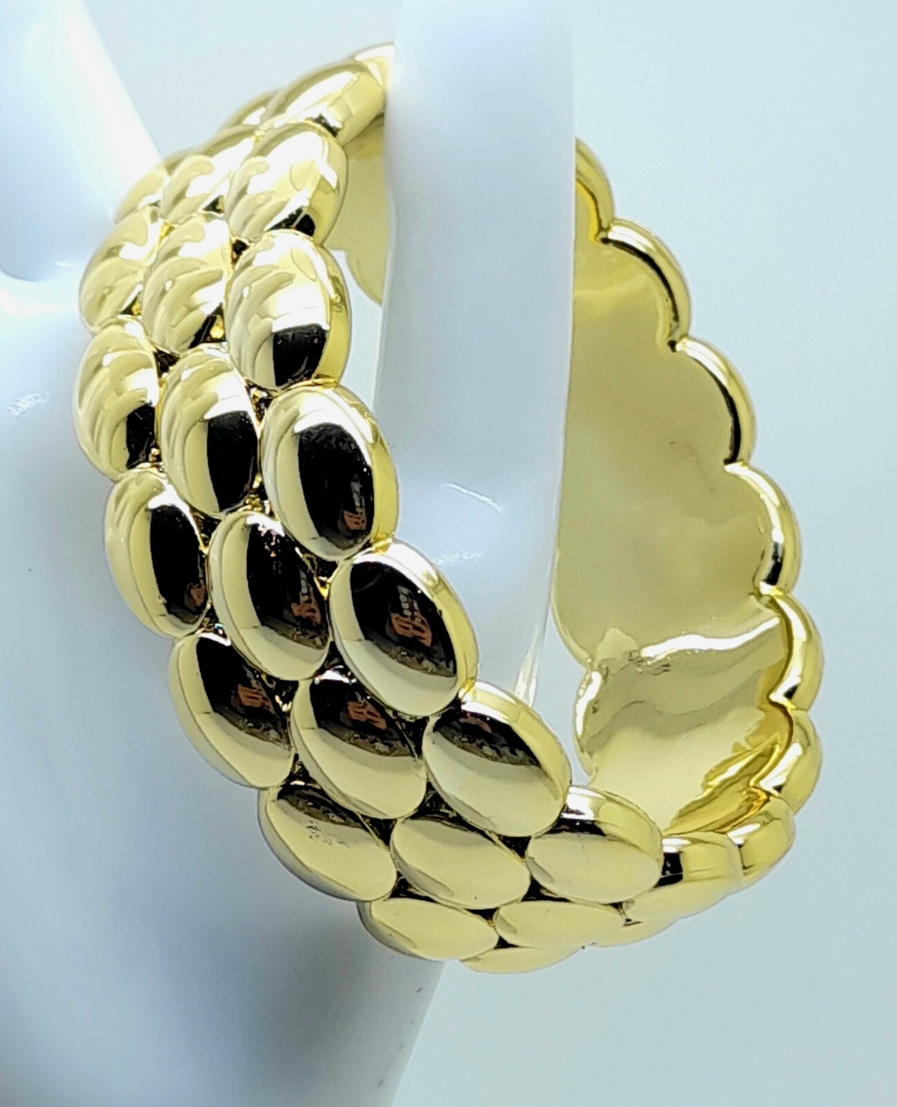 B001 Simple style Light Weight Large 1″ inch wide gold color Bangle Bracelets