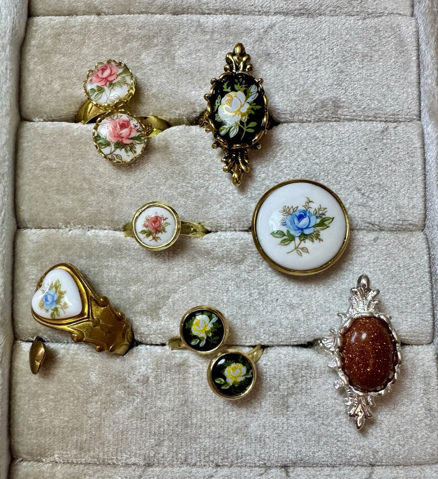 Handcrafted Rings Lot Of 7 Rings Mixed Sizes Adjustable Costume Jewelry Rings