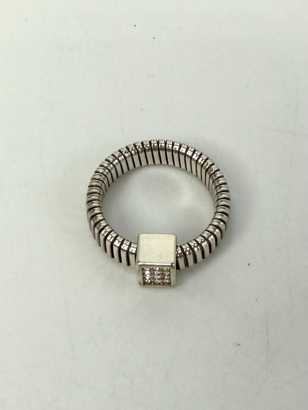 Brighton Meridian Zenith Tubogas Silver & Crystal Soft Ring Size 7.5 (J-243)