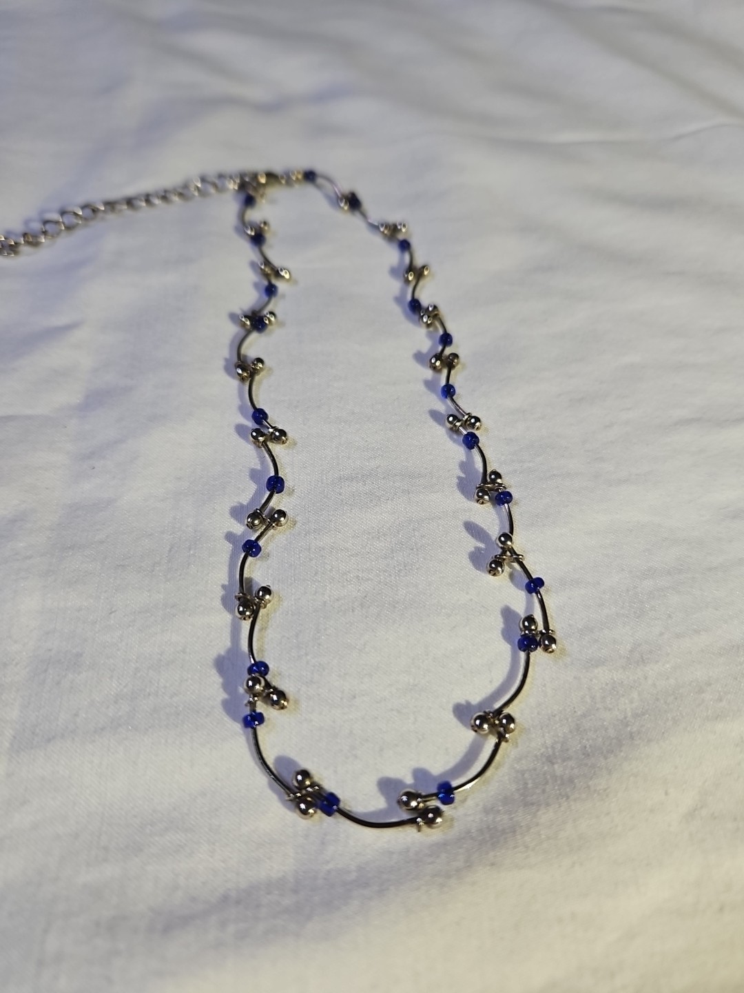 Silver Tone Vine Link Bar And Ball Necklace With Blue Beads. Measures 16Inches