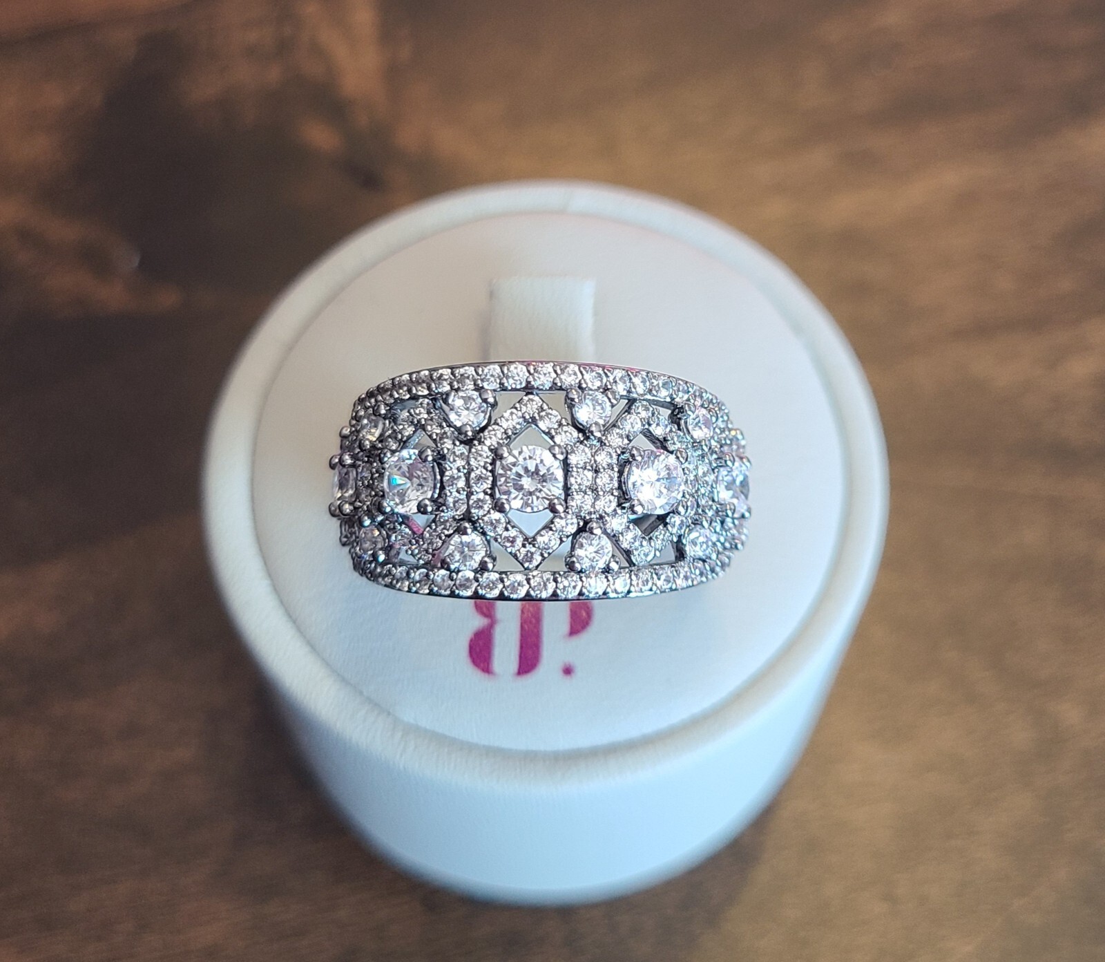 Bomb Party Size 8 Ring, no bag, no tag