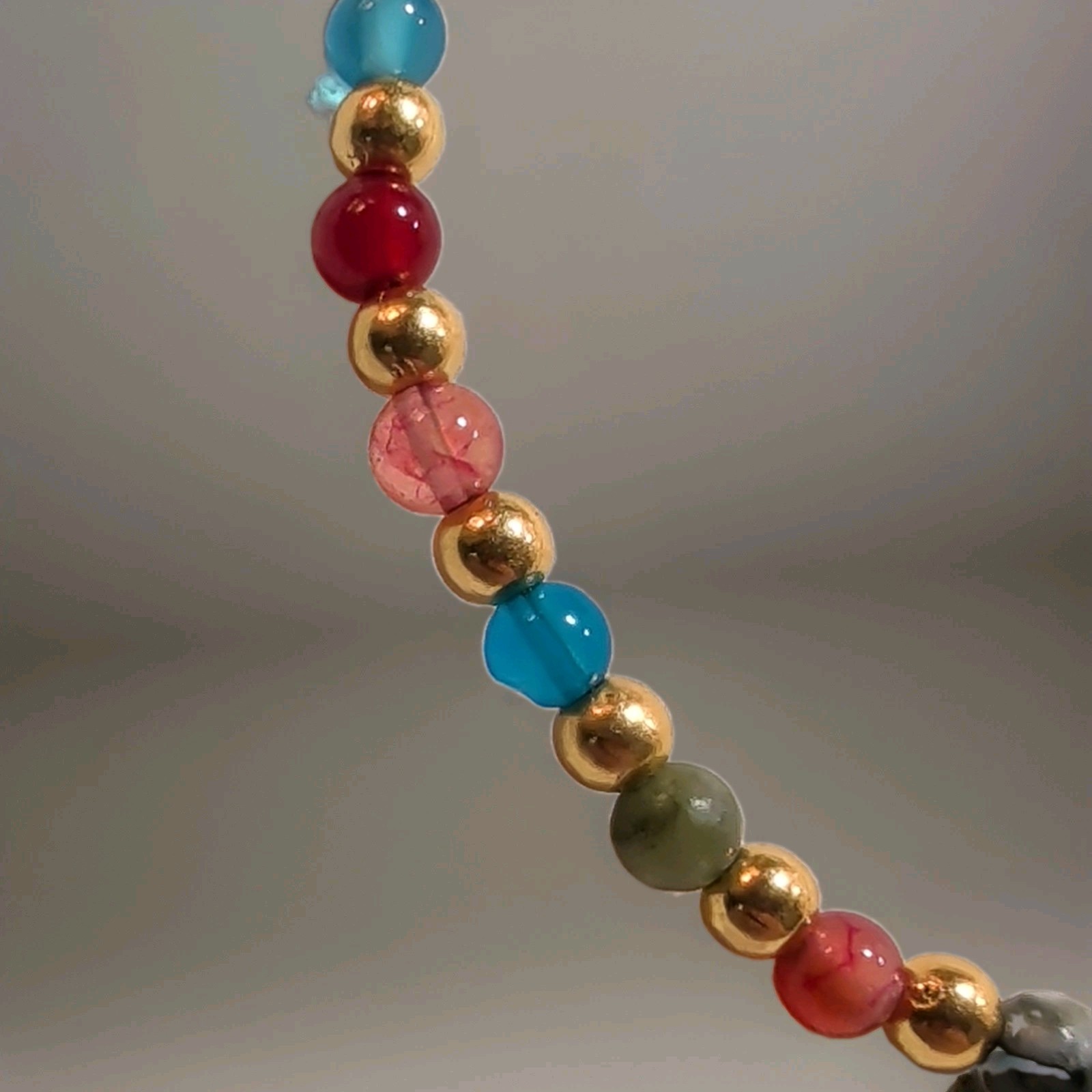 Multicolor Assorted Gemstone Round Bead Bracelet 7.5 in Gold-Tone Lobster