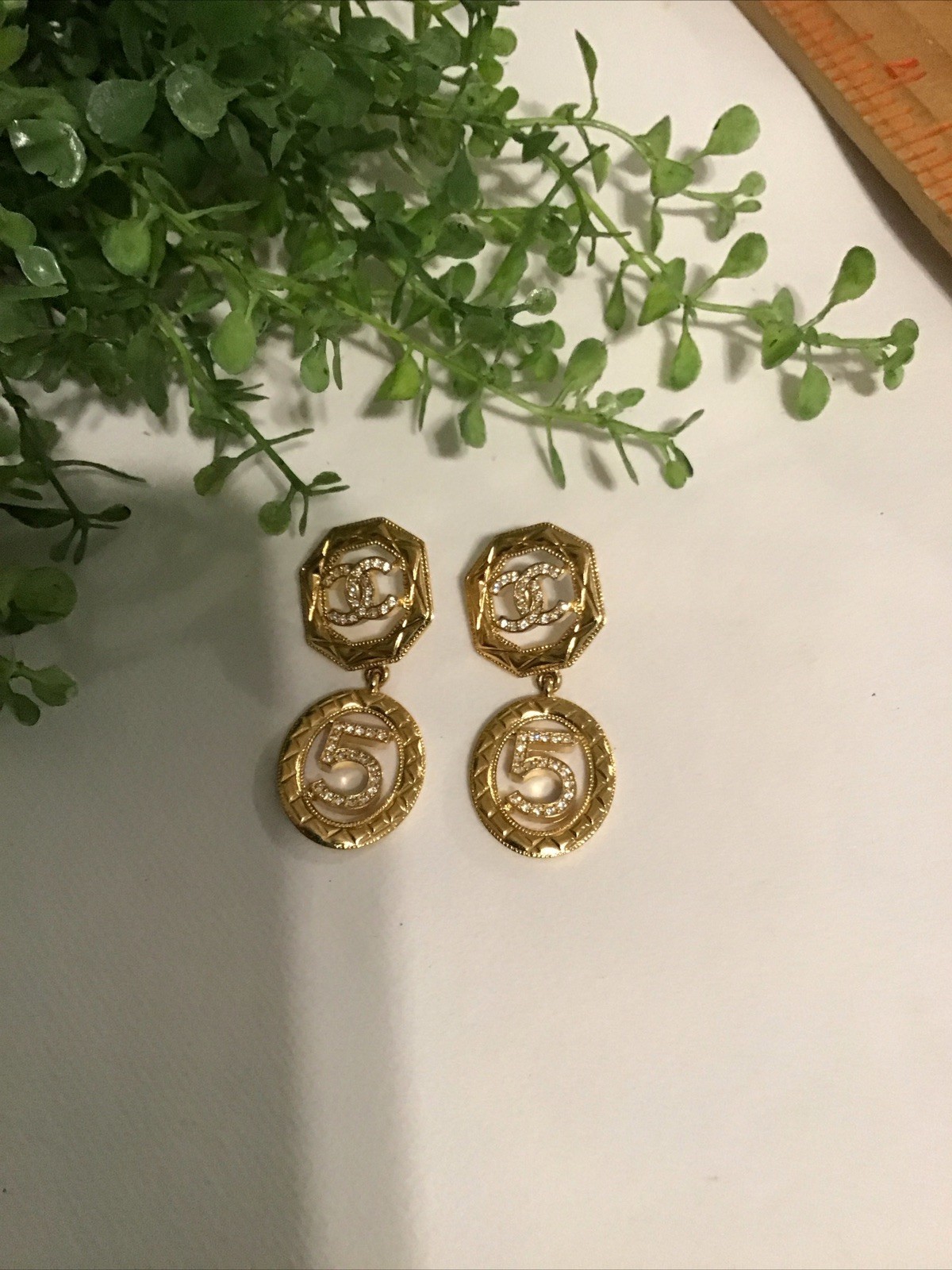 CHANEL – 24A Gold NO.5 Design Coco Mark Earrings