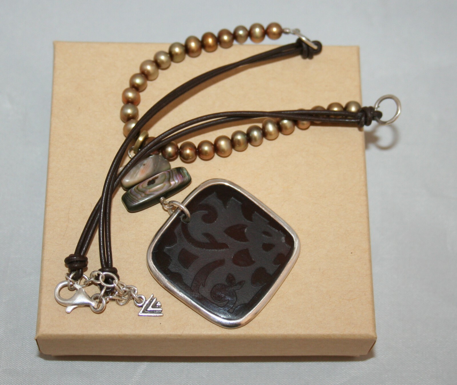 Silpada Silver Etched Black Pen Shell & Bronze Pearl Pendant Necklace N1803