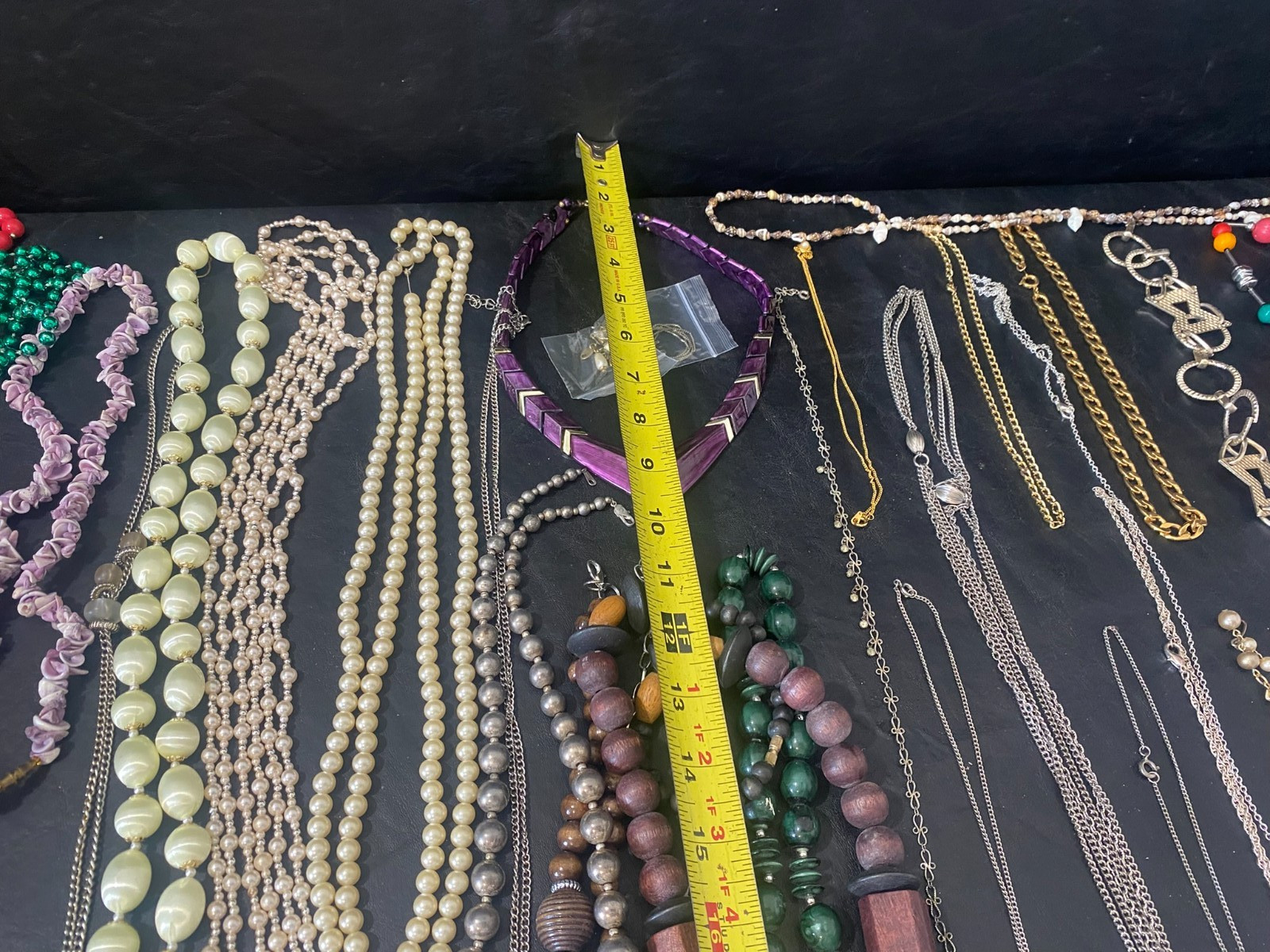 estate mix necklace jewelry lot 70+ units chain bead pendant etc.