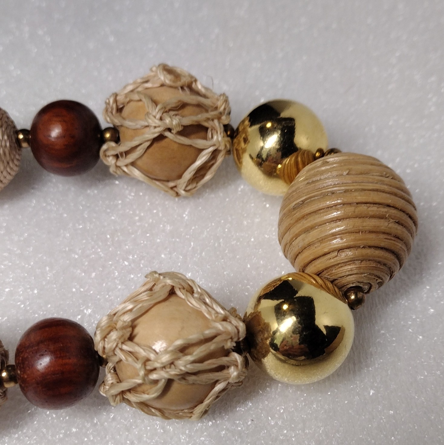 Brown Beige Wood Beaded Necklace Gold Tone Cable Chain Toggle Adjustable