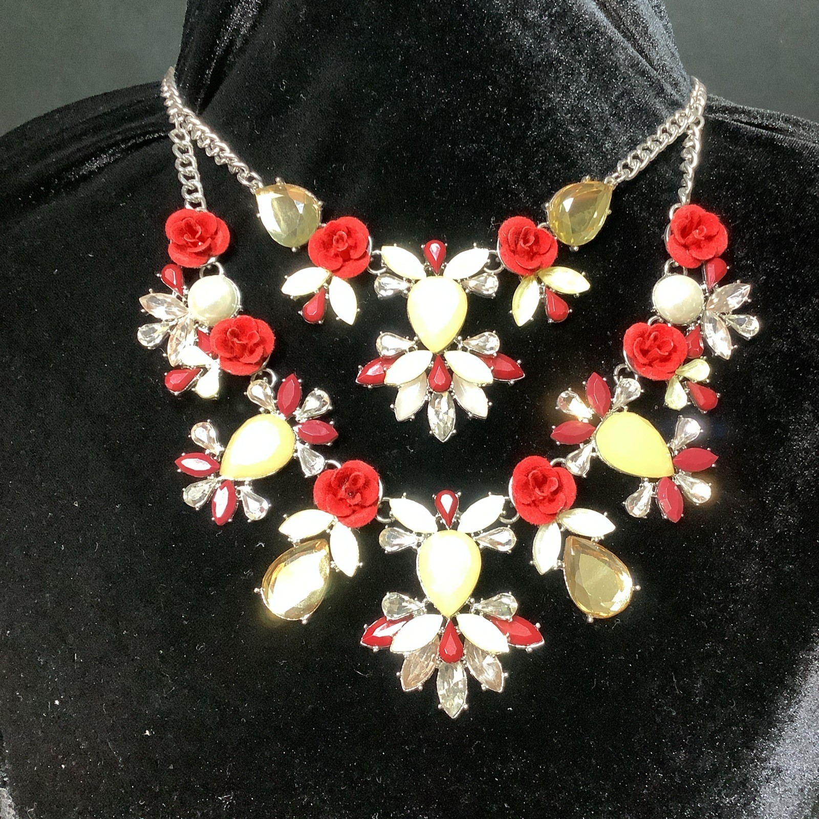 Red Velvet Roses and Gems Fashion Necklace Prom Wedding Formal casual party