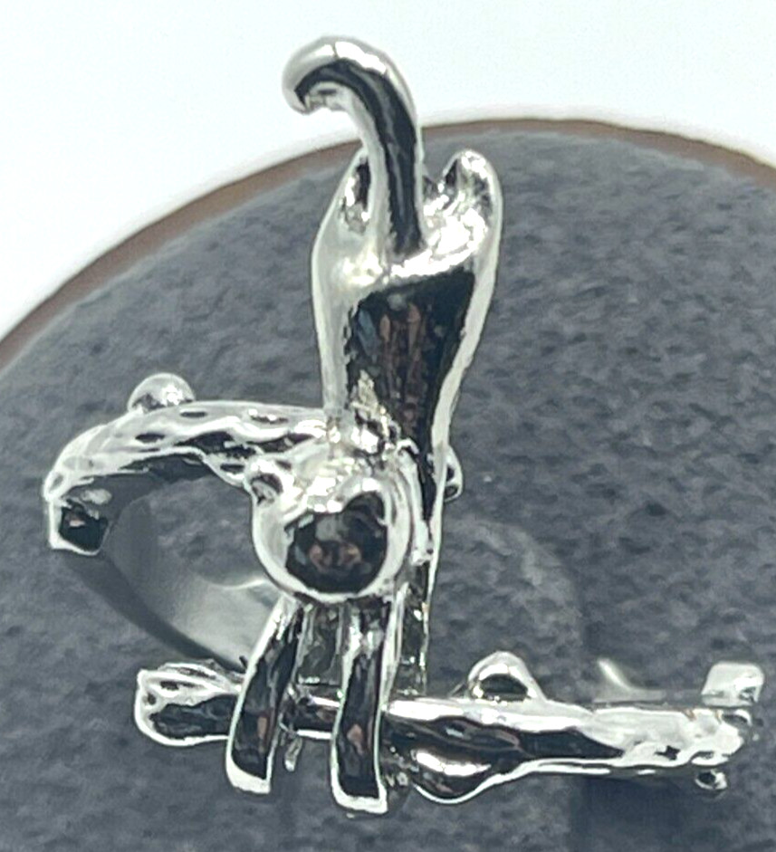 Ring Silver Tone Cat Stretching Across the Band. Size 6 Adjustable