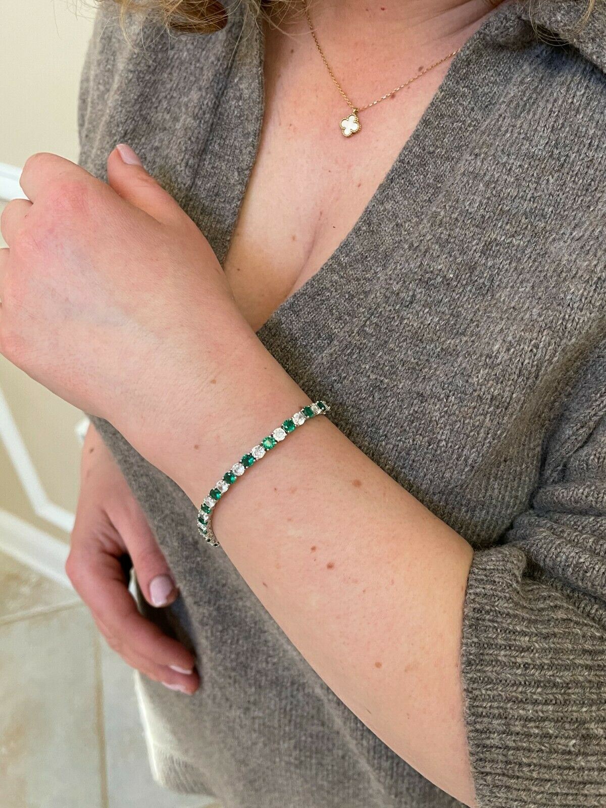 Tennis Bracelet SOLID 925 Sterling Silver Iced Simulated Diamond & Green Emerald