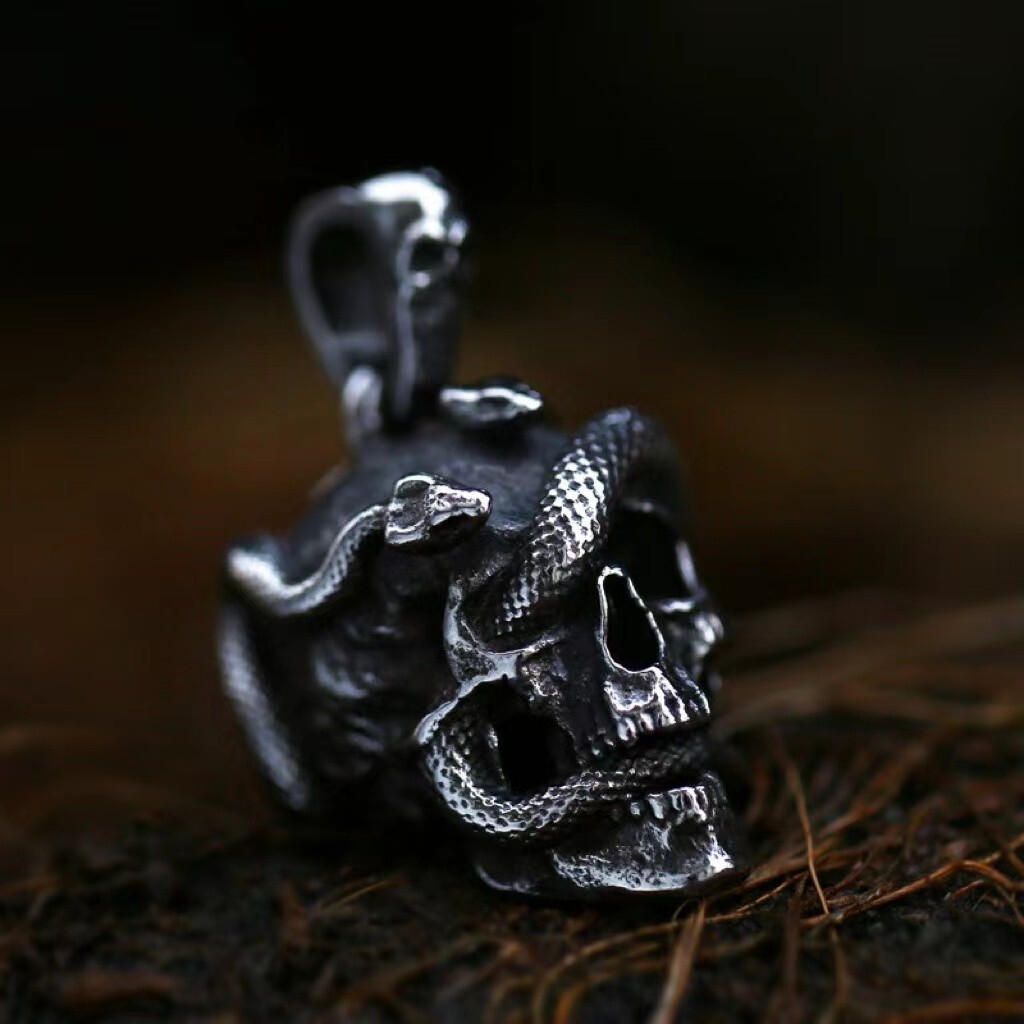 Gothic Retro Silver Snake Skull Pendant Necklace Punk Jewelry Stainless Steel