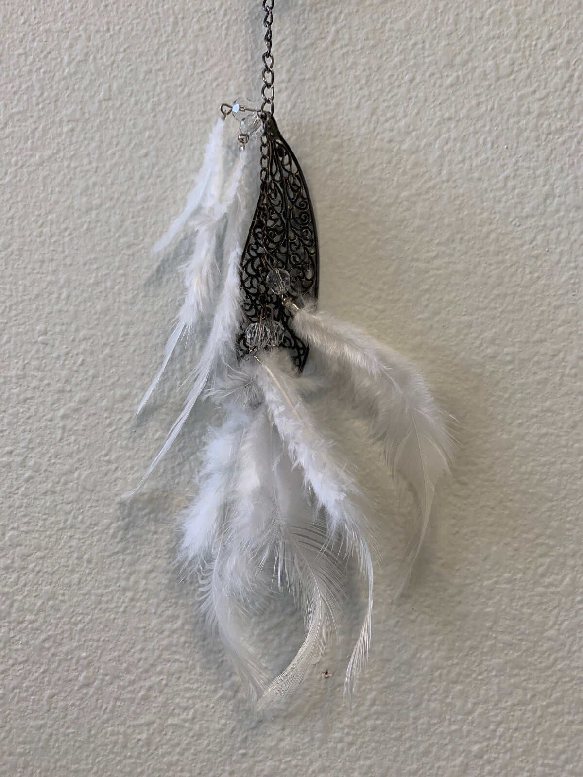 Precious Lead Compliant Brand White Feather neckless and earings set 20″ New