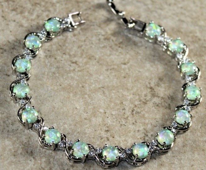 DEAL! Gorgeous Green Fire Opal Teardrop Necklace, Earrings, & Bracelet Set