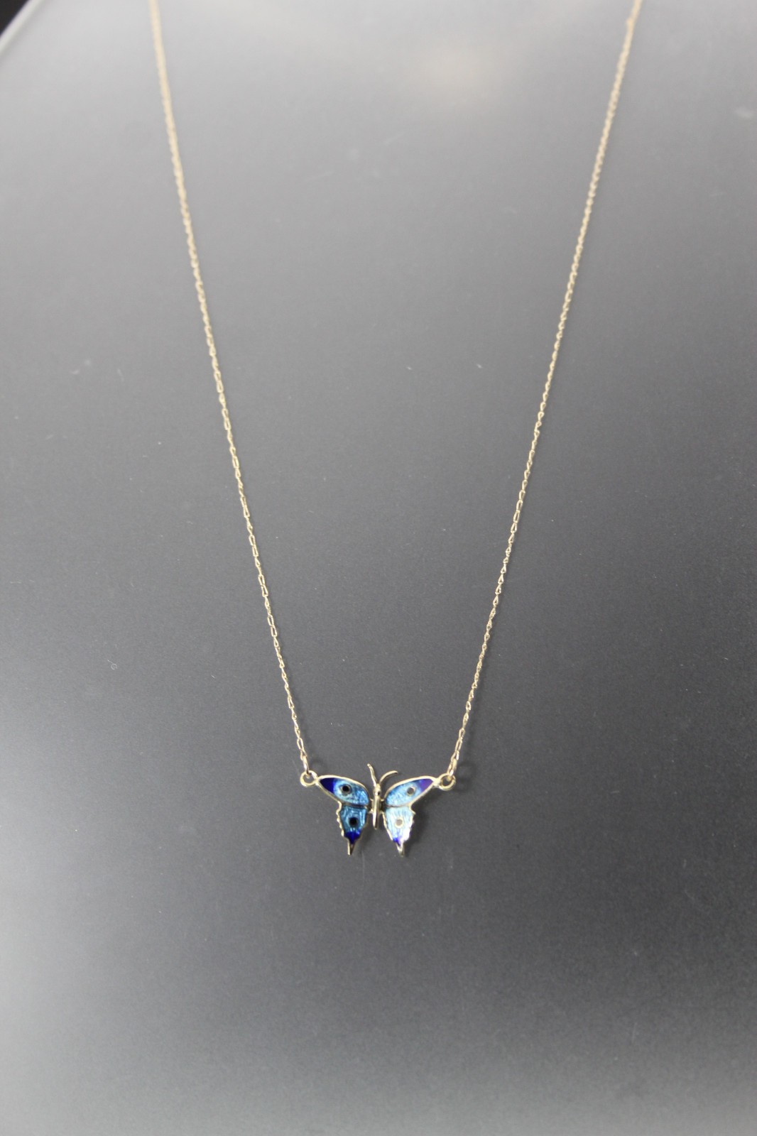 14k Yellow Gold Delicate Blue Butterfly 17″ Necklace 1.2 Grams (NEC6010)