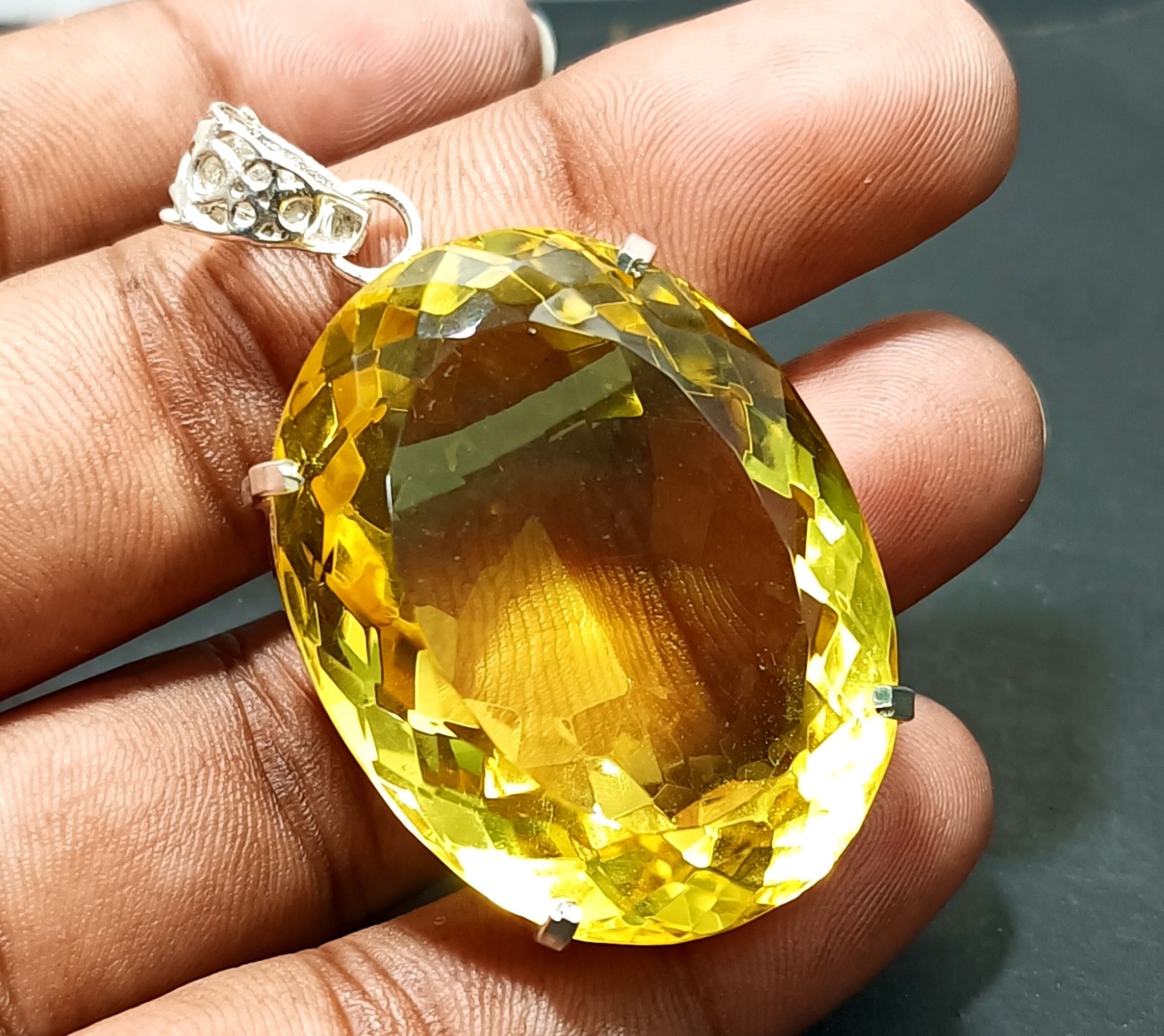 152.00 Ct Certified Natural Topaz 925 Solid Silver Oval Pendant Loose Gemstone