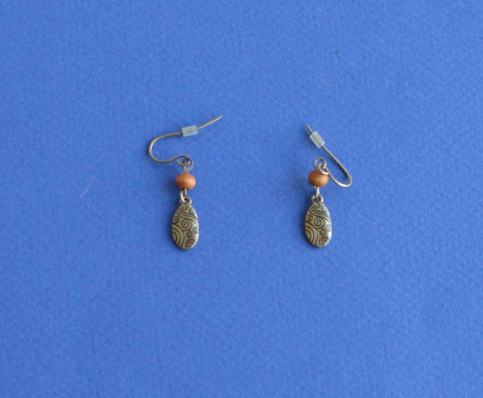 Jewelry-247/Necklace and Earrings-Z Designs Brown Wood Beads & Gold tone Metal