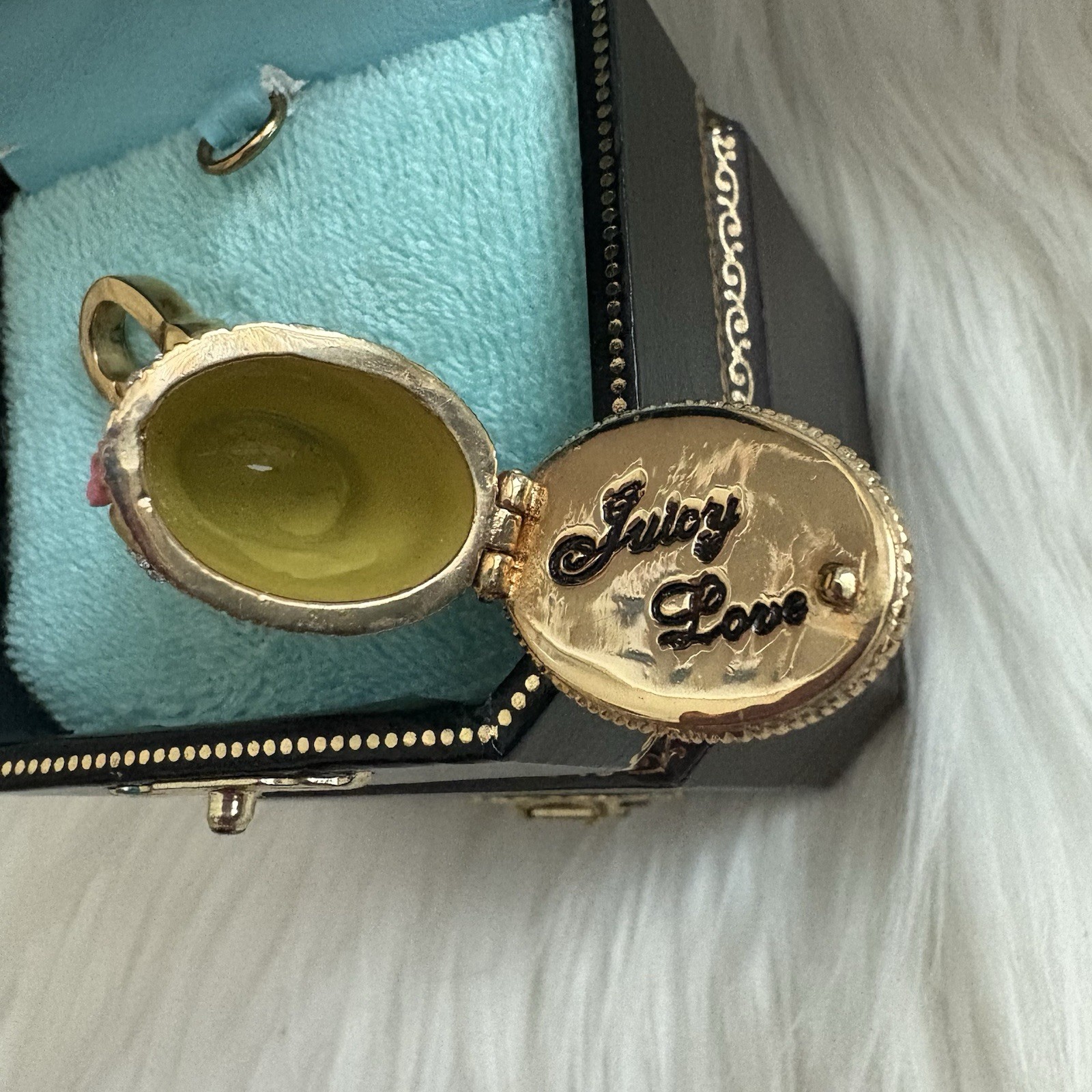 Authentic Juicy Couture Wedding Tiered Cake Charm NEW W/Box