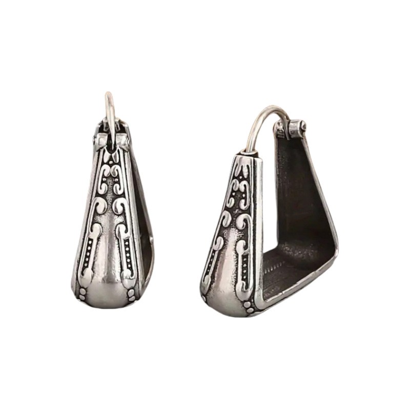 Retro Carved Pattern Earrings Fashion Women’s Pendant Ear Buckle Alloy Jewelry