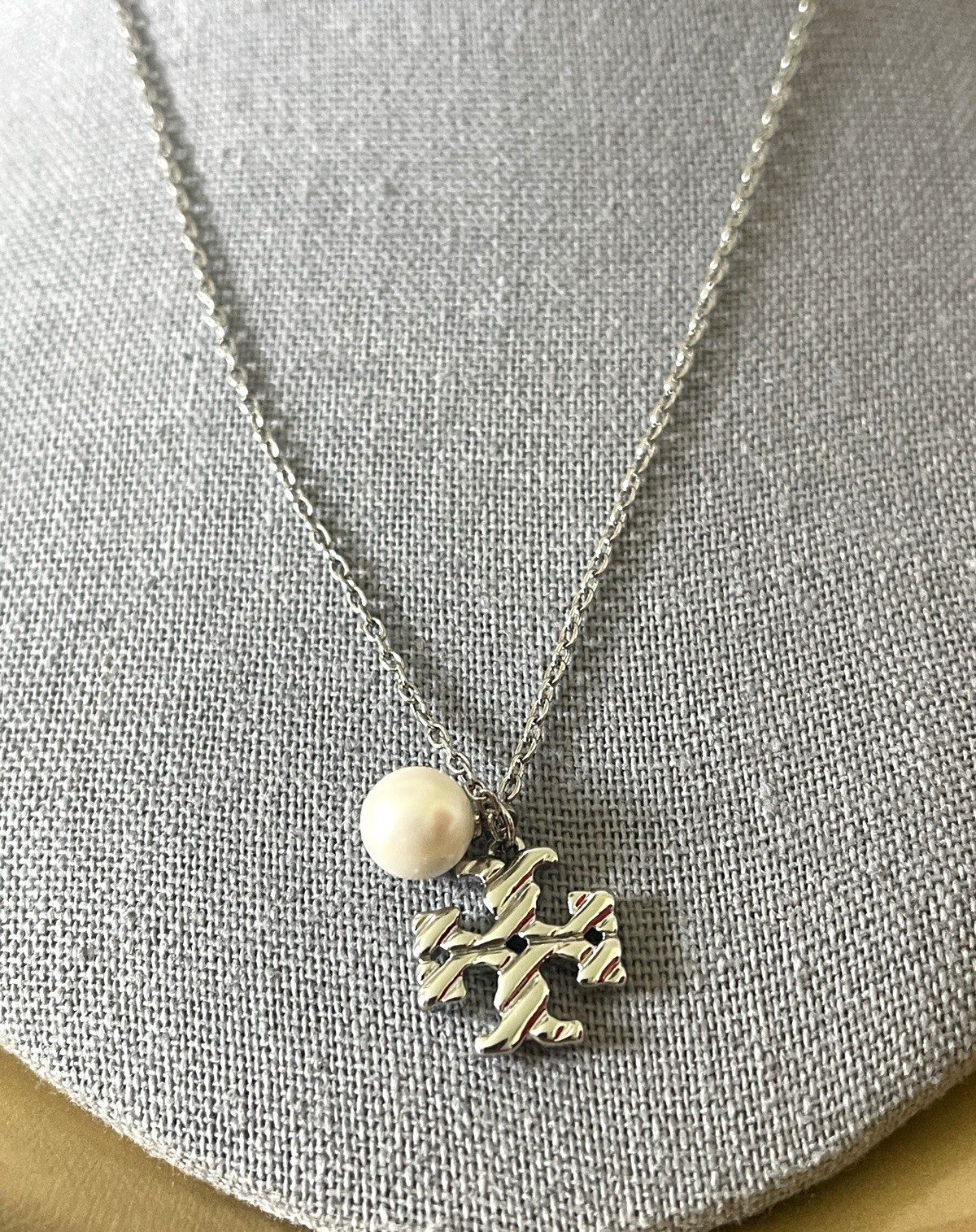 Tory Burch Roxanne Double T Logo & Pearl Pendant Necklace Auth NEW w TAGS