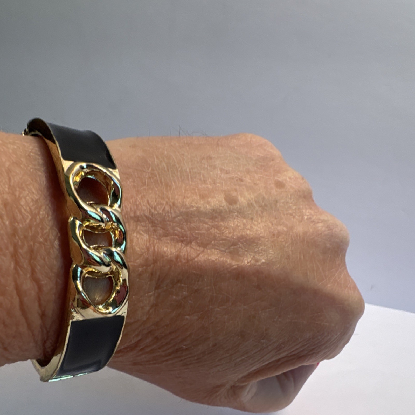 Gold Tone Black Enamel Chain Link Bangle Bracelet Metal Push Lock Closure