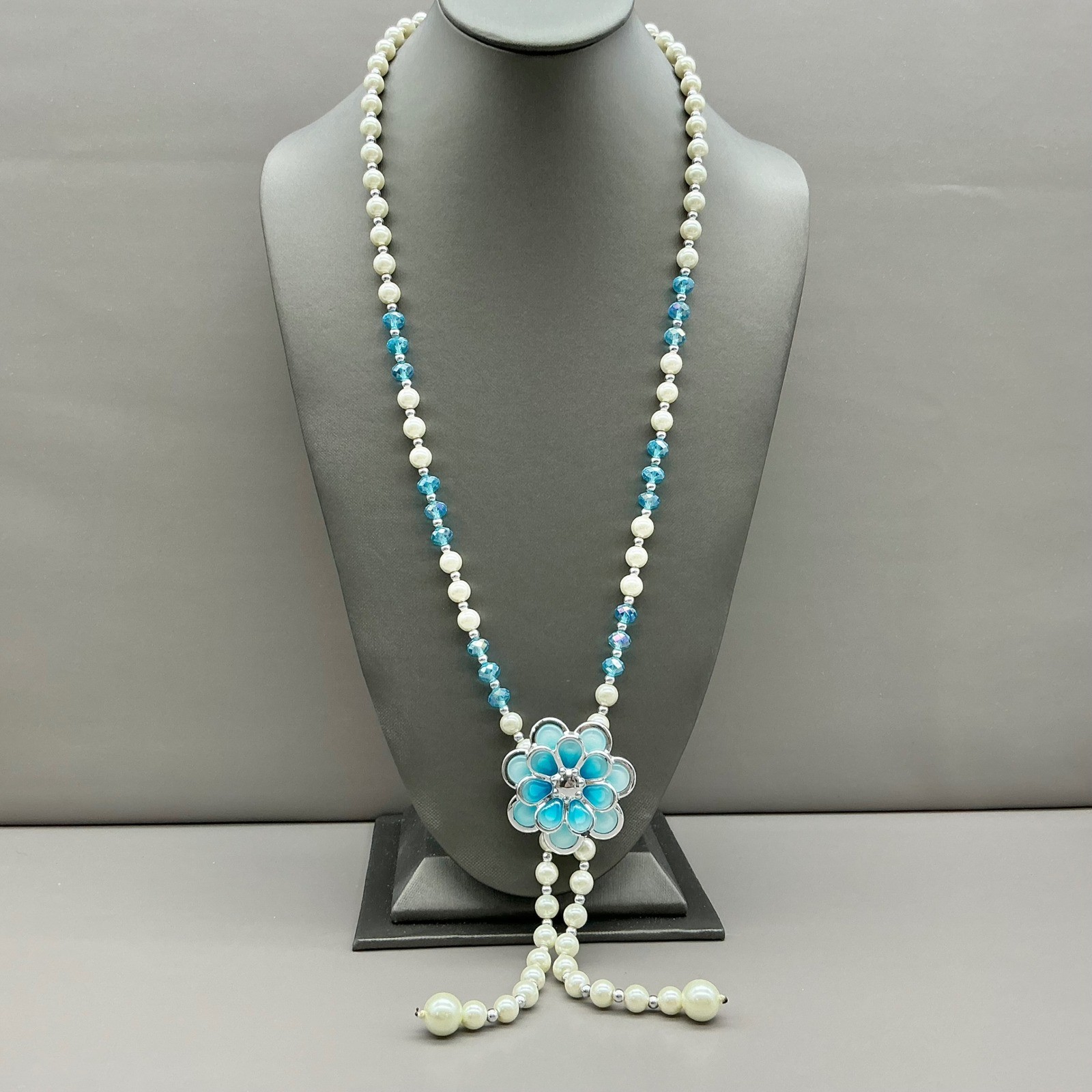 Flower Lariat Necklace Women Blue White Faux Pearl Beaded Floral Tassel 30″