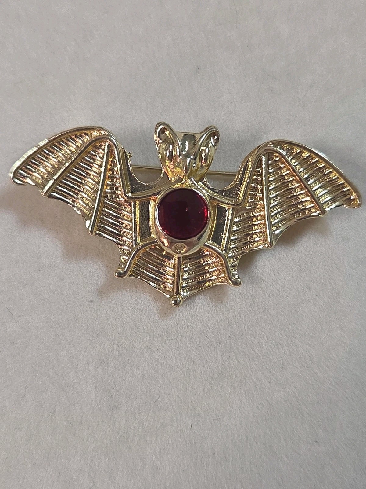 Gothic Rhinestone Bat Brooch. Gold Tone. Vintage Inspired Halloween 🎃