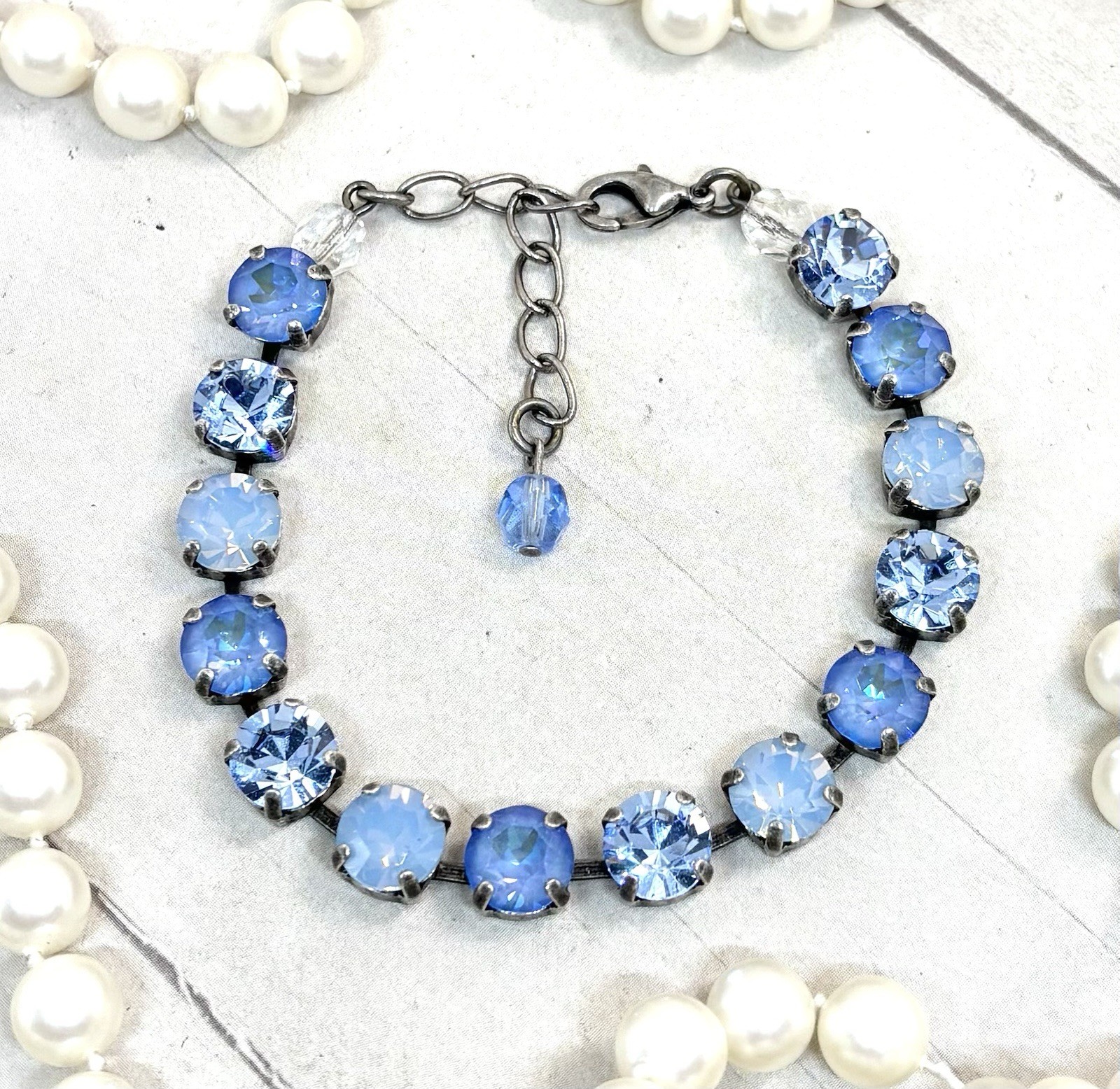 Antique Silver Plated Ocean Blue Delite Crystal Tennis Cup Chain Bracelet