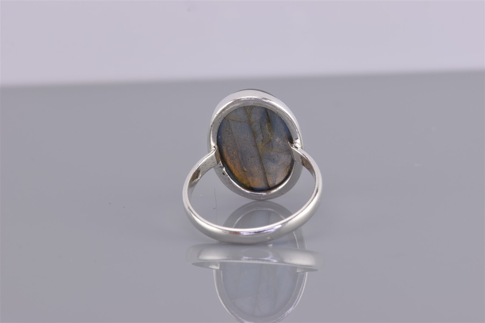 Sterling Silver 19mm Oval Labradorite Cabochon Band Ring 925 Sz: 8